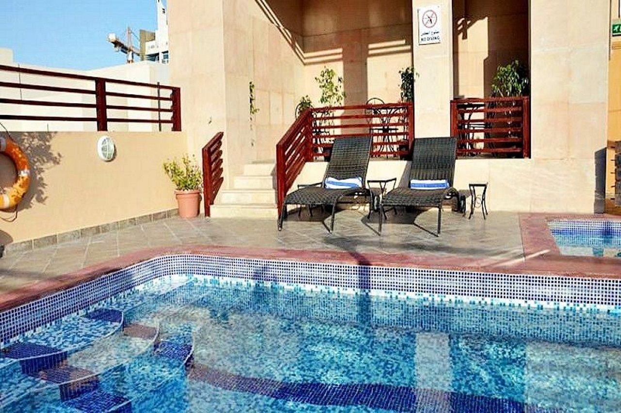 Richmond Greens Hotel Dubai Eksteriør billede